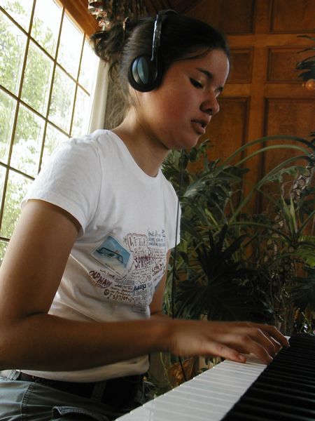 p1010043t_lores.jpg